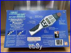 Vintage 1992 Playmates STAR TREK The Next Generation TNG Phaser Weapon NEW