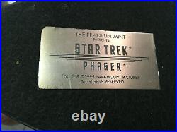 Vintage 1995 Franklin mint phaser with 24 ct gold inlay