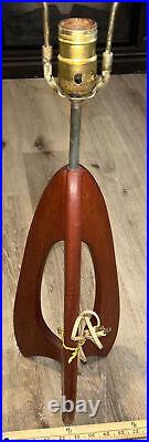 Vintage Star Trek Table Lamp Wooden RARE 31 Tall Delta Arrow Insignia Shaped