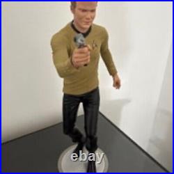 William Shatner Star Trek Auto Kirk Statue Figurine